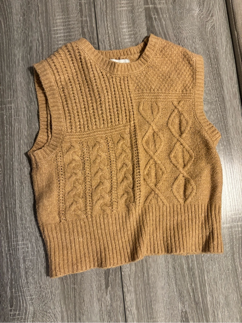 Pink Rose Camel Cable Knit Vest